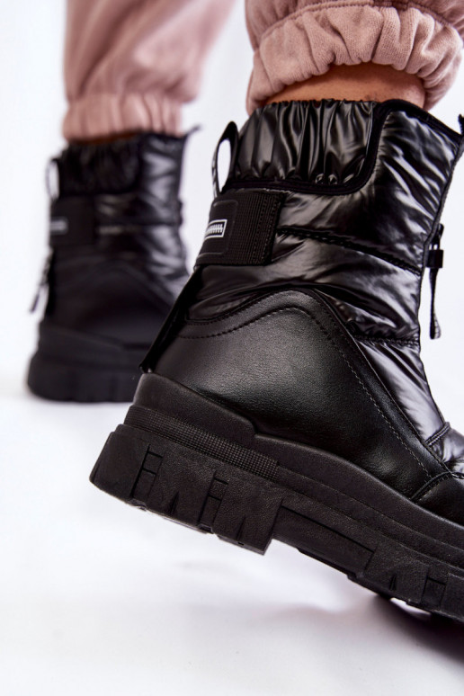 Botas de neve com elástico na cor preta Botas de neve com elástico na cor preta