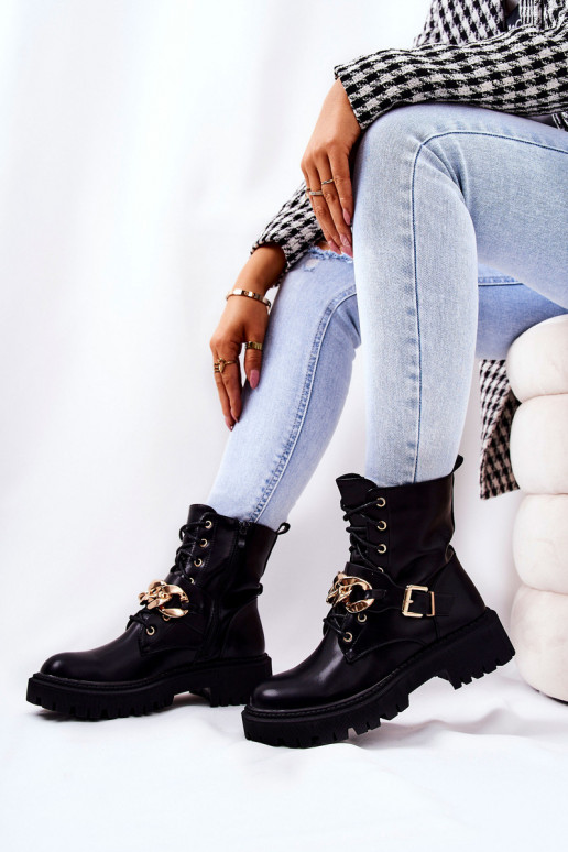 Sapatos femininos com corrente na cor preta