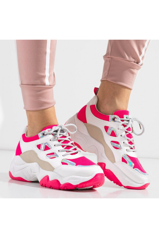 Sapatos modelo tênis em diversas...