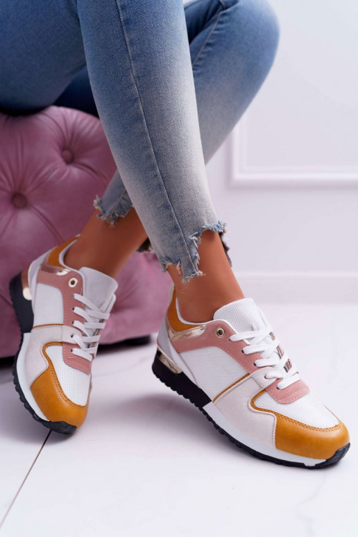 Sapatos casuais em várias cores