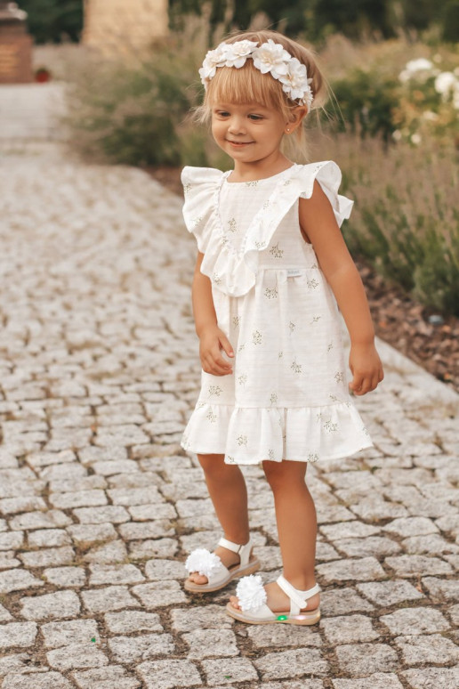 Sandálias infantis com flores na cor... Sandálias infantis com flores na cor...