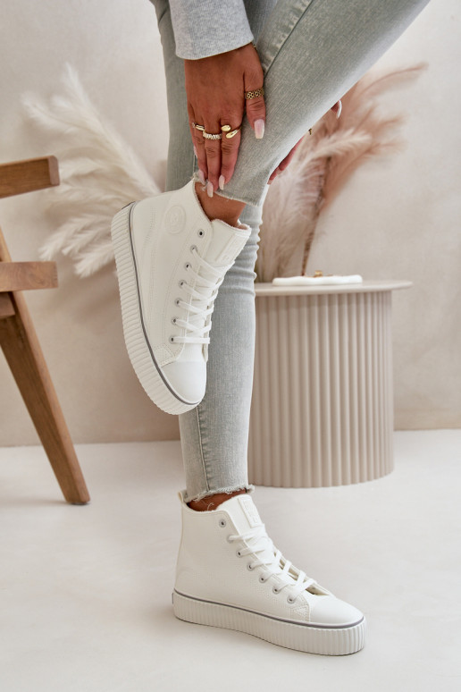 Feminino aquecimento sapatos casuais de couro ecológico Big Star OO274788 cor branca Feminino aquecimento sapatos casuais de couro ecológico Big Star OO274788 cor branca