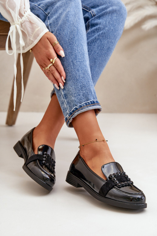 Mocassins lacados Feminino com enfeites cor preta Vinceza 58389