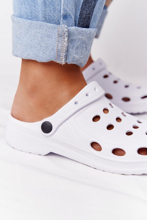 Chinelos sandáliasBasen cor branca Chinelos leves EVA