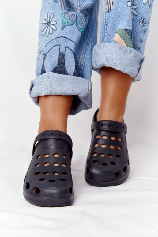 Chinelos cor preta EVA