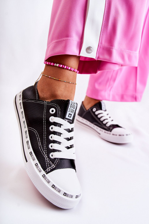 Sapatos femininos Big Star com elementos vazados na cor preta FF274023 Sapatos femininos Big Star com elementos vazados na cor preta FF274023