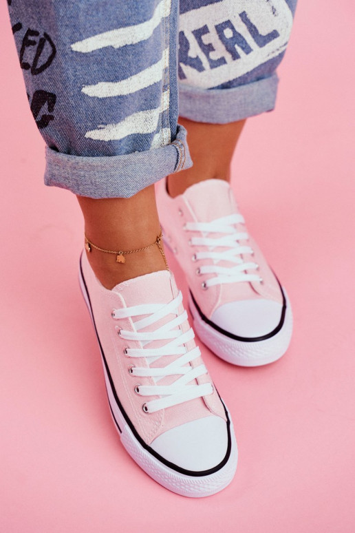 Sapatos casuais modelo clássico na cor rosa