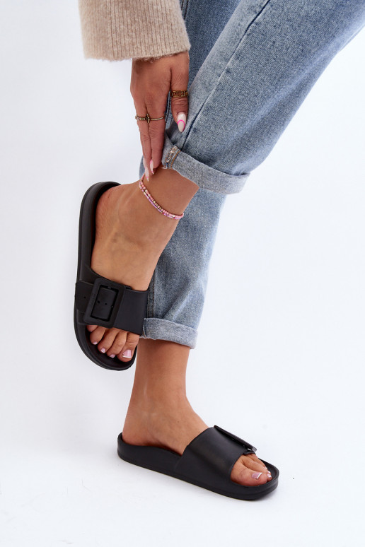 Chinelos femininos Big Star com fivelas cor preta FF274A389 Chinelos femininos Big Star com fivelas cor preta FF274A389