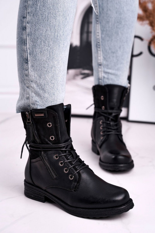 Botas enormes da moda na cor preta Perfecto Botas enormes da moda na cor preta Perfecto