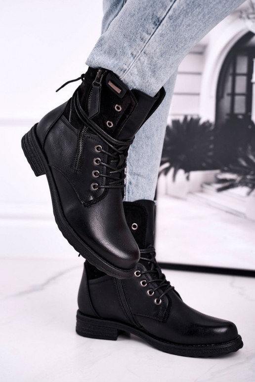 Botas enormes da moda na cor preta Perfecto