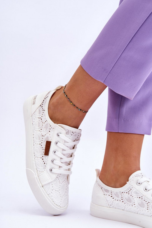 com motivos de renda Tênis BIG STAR W274925 cor branca com motivos de renda Tênis BIG STAR W274925 cor branca