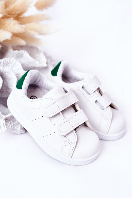 Tênis infantil com fechos adesivos Cor branco e verde Califórnia