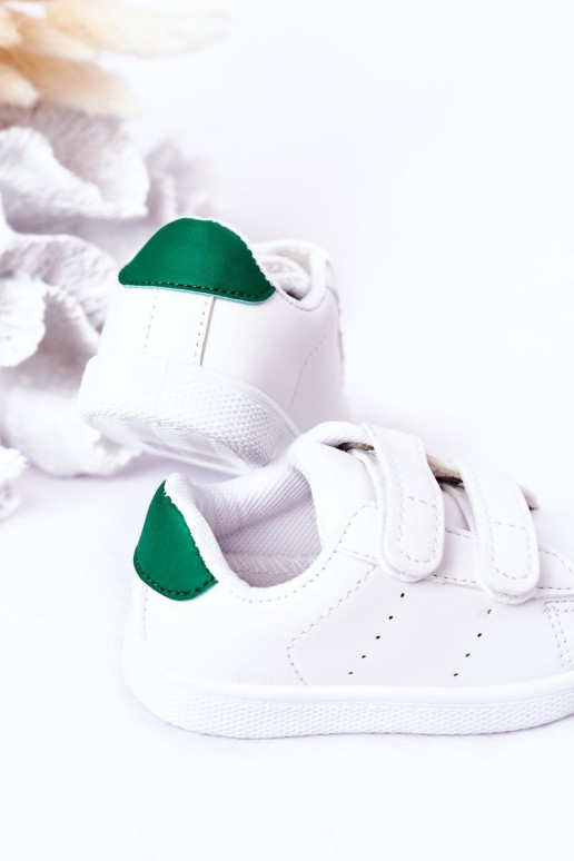 Tênis infantil com fechos adesivos Cor branco e verde Califórnia