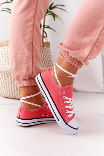 Sapatos casuais modelo clássico na cor coral 2