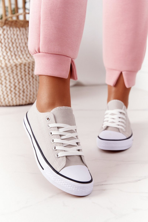 Sapatos casuais de modelo clássico na cor cinza Sapatos casuais de modelo clássico na cor cinza