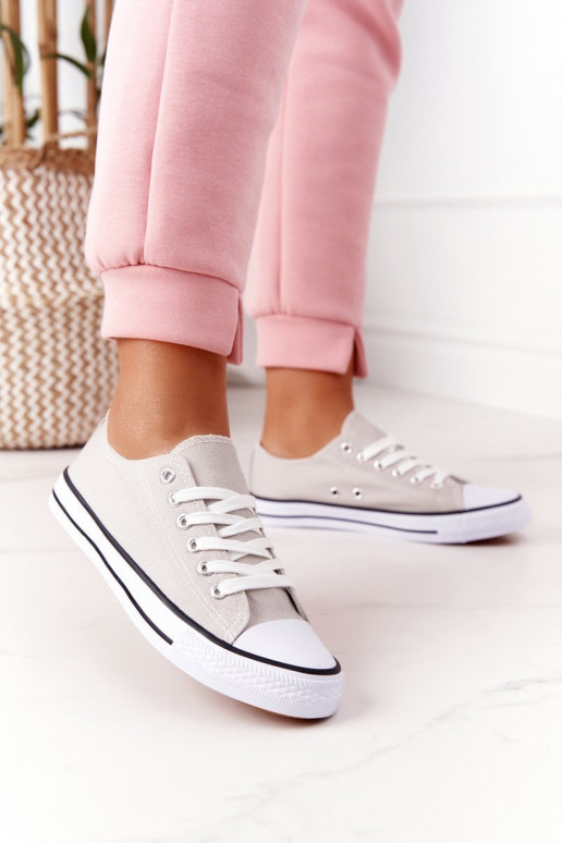 Sapatos casuais de modelo clássico na cor cinza Sapatos casuais de modelo clássico na cor cinza