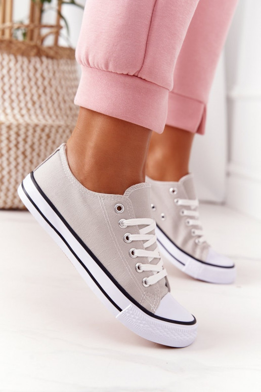 Sapatos casuais de modelo clássico na cor cinza Sapatos casuais de modelo clássico na cor cinza