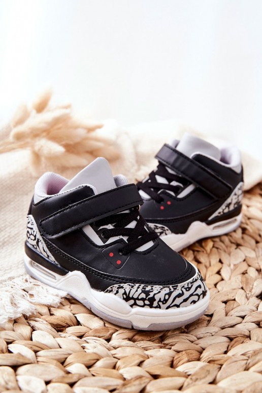 Tênis infantil Linho preto e vermelho Tênis infantil Linho preto e vermelho