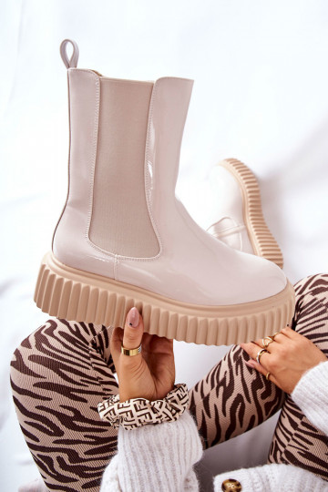 com efeito laca Botas com plataforma na cor bege Sereia 2