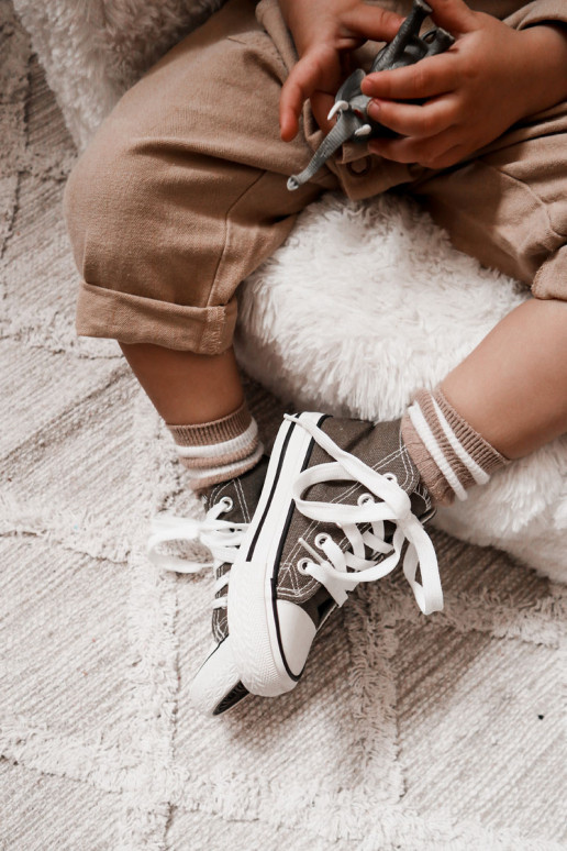 Calçado infantil de lazer com sola na cor cáqui Filemon Calçado infantil de lazer com sola na cor cáqui Filemon