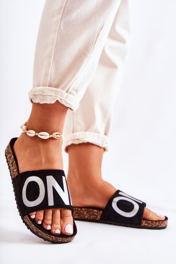 Modelo clássico Modelo arrojado Chinelos com inscrição Bahari preto e prata