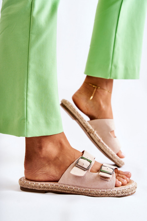 Modelo clássico Chinelos femininos de camurça bege Casilda Modelo clássico Chinelos femininos de camurça bege Casilda