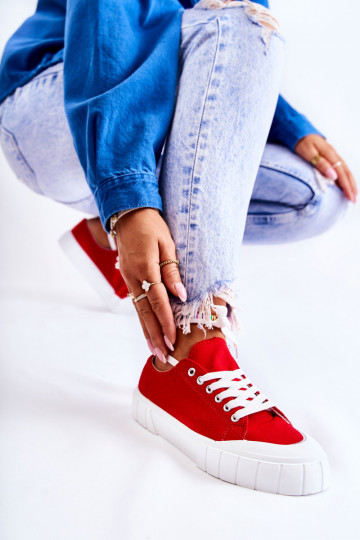 Sapatos femininos com plataforma na cor vermelha Comes