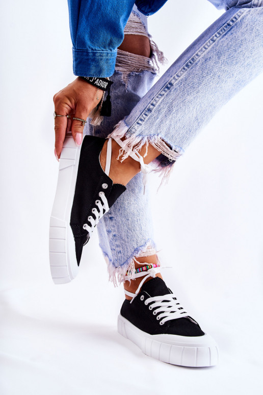 Sapatos plataforma femininos em preto Comes