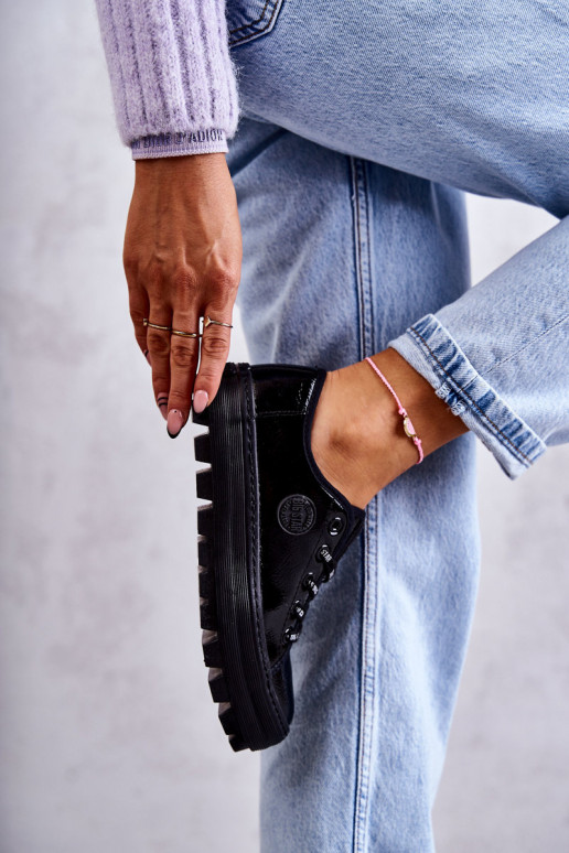 sapatos de lazer com efeito laca Big Star KK274044 cor preta sapatos de lazer com efeito laca Big Star KK274044 cor preta