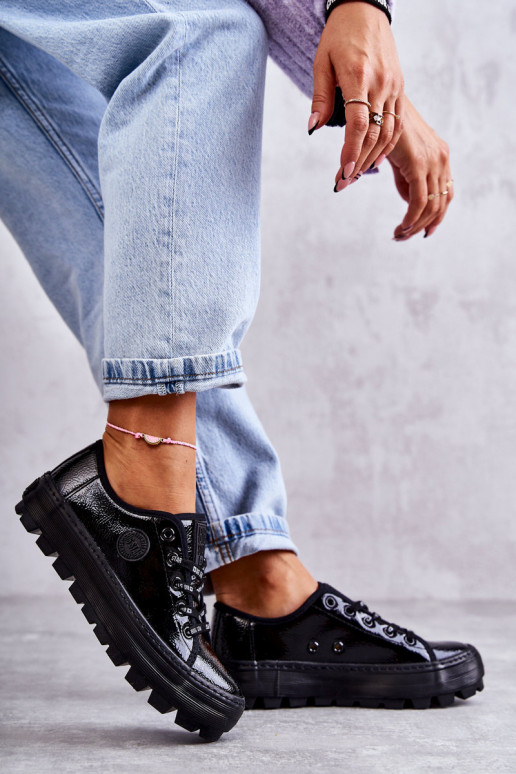 sapatos de lazer com efeito laca Big Star KK274044 cor preta sapatos de lazer com efeito laca Big Star KK274044 cor preta