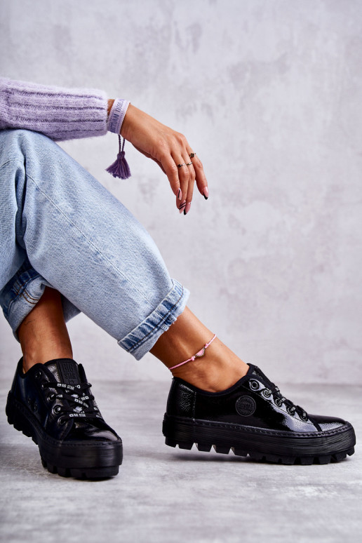 sapatos de lazer com efeito laca Big Star KK274044 cor preta sapatos de lazer com efeito laca Big Star KK274044 cor preta