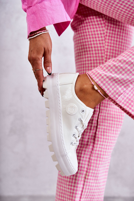 sapatos de lazer com efeito verniz Big Star KK274045 cor branca