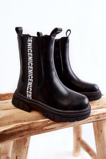 Botas infantis aquecidas na cor preta Kimmy