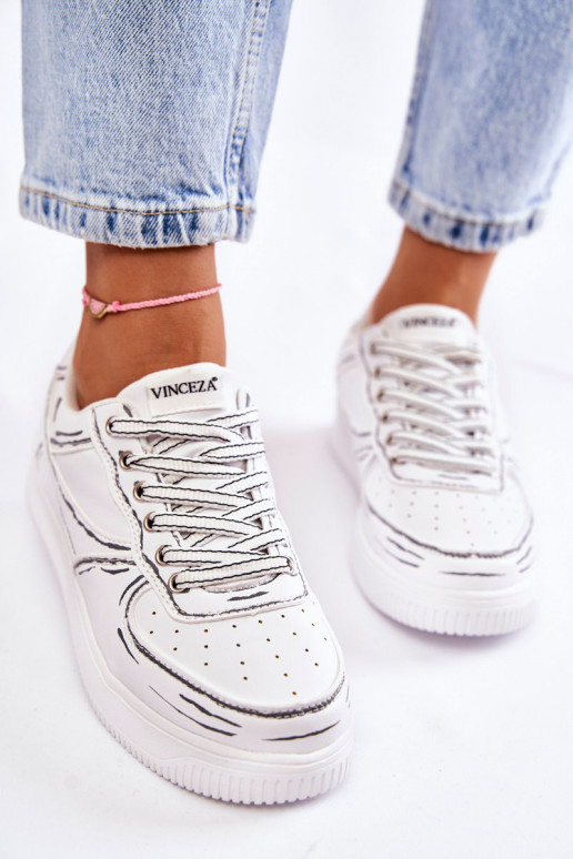calçados esportivos na cor branca Solveig calçados esportivos na cor branca Solveig
