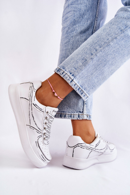 calçados esportivos na cor branca Solveig calçados esportivos na cor branca Solveig