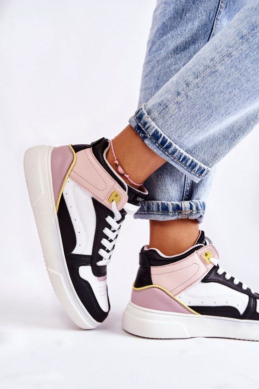 calçados esportivos em várias cores em Silje calçados esportivos em várias cores em Silje