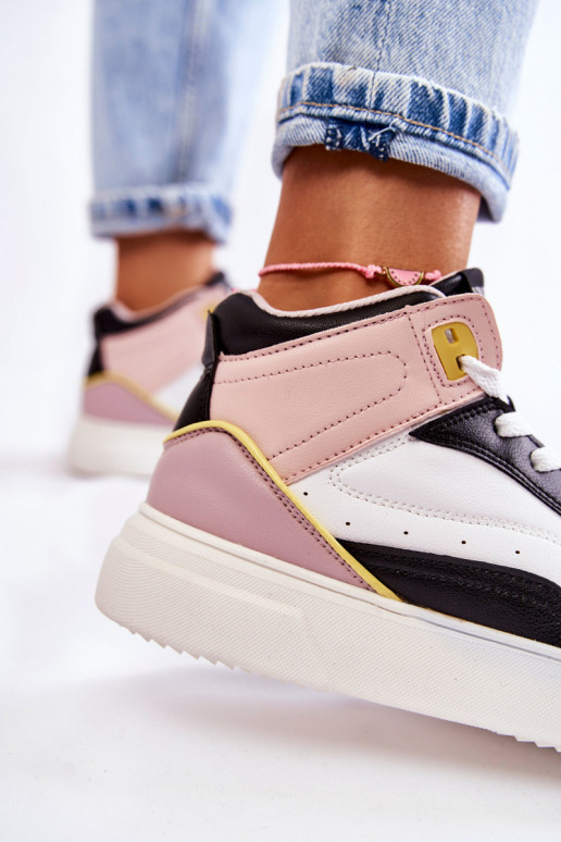 calçados esportivos em várias cores em Silje calçados esportivos em várias cores em Silje