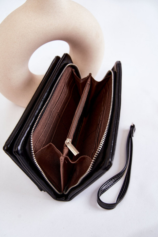 Carteira feminina grande de couro na cor preta Brilho