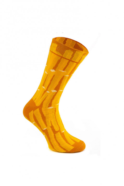 4 pares de meias coloridas em uma caixa