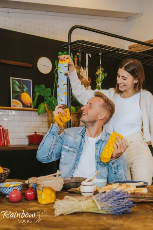 2 pares de meias coloridas