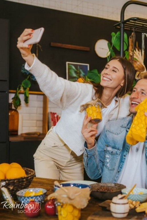 2 pares de meias coloridas