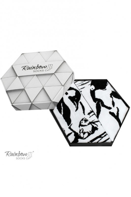 Meias coloridas em caixa preta e branca 2 pares