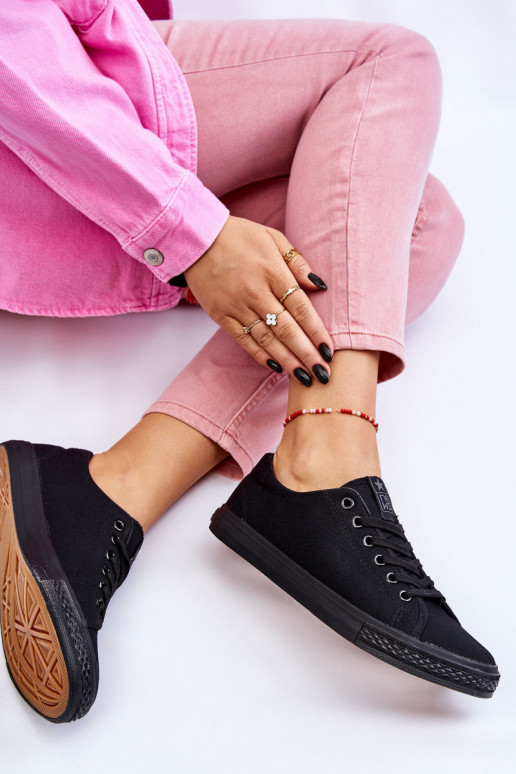 com alças Sapatos de lazer modelo clássico na cor preta Eleya
