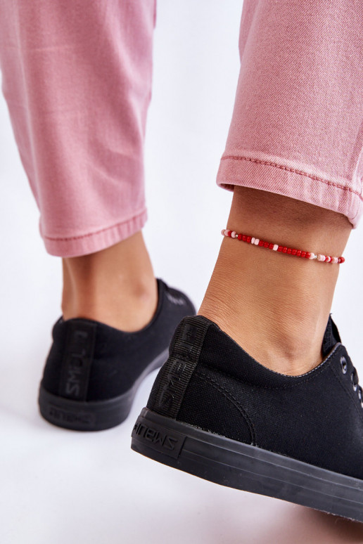 com alças Sapatos de lazer modelo clássico na cor preta Eleya