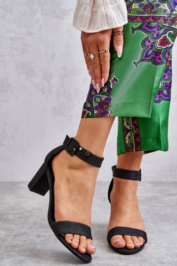 Sandálias brilhantes com salto em Maxim preto