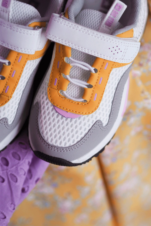 Tênis infantil com fechos adesivos Big Star JJ374257 Branco-amarelo Tênis infantil com fechos adesivos Big Star JJ374257 Branco-amarelo