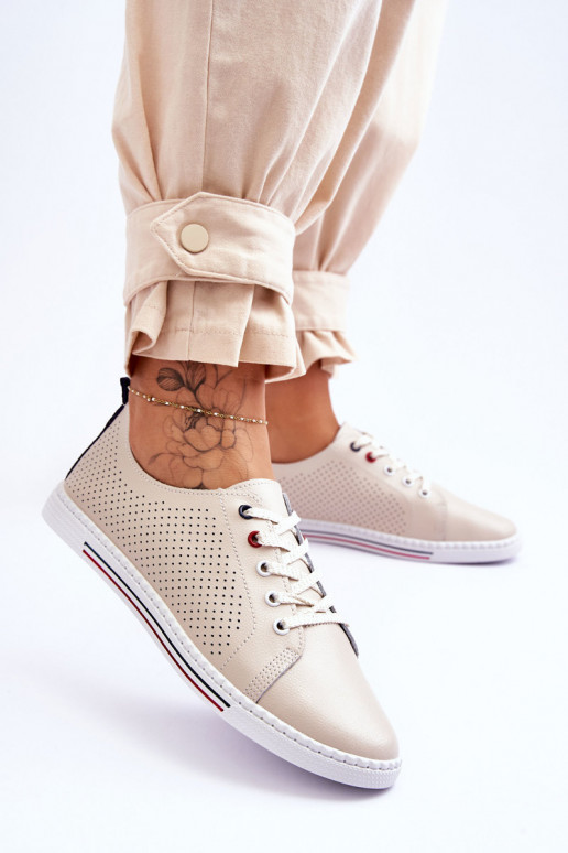 com elementos vazados sapatos casuais cor bege Ferone com elementos vazados sapatos casuais cor bege Ferone