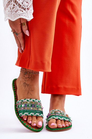 Chinelos decorados cor verde Bellisa 2