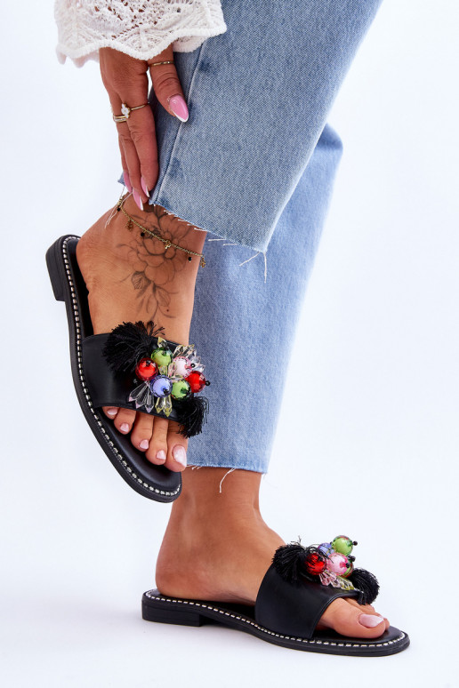 Chinelos com miçangas decorativas S.Barski KV-2775-47 cor preta Chinelos com miçangas decorativas S.Barski KV-2775-47 cor preta