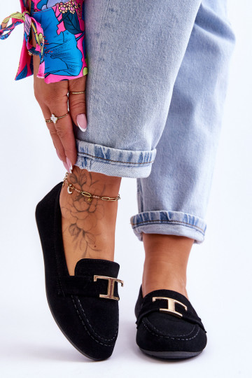 Mocassins slip-on clássicos em preto Carly